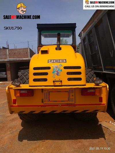 SOIL COMPACTOR